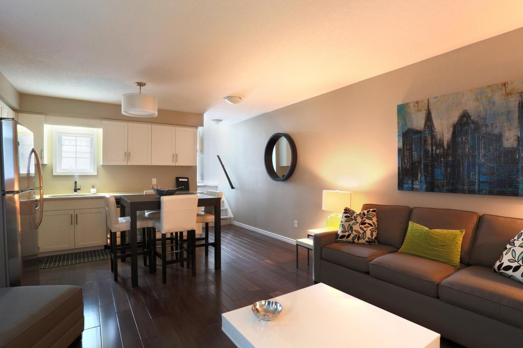 Boardwalk Homes - Executive Townhomes キッチナー エクステリア 写真