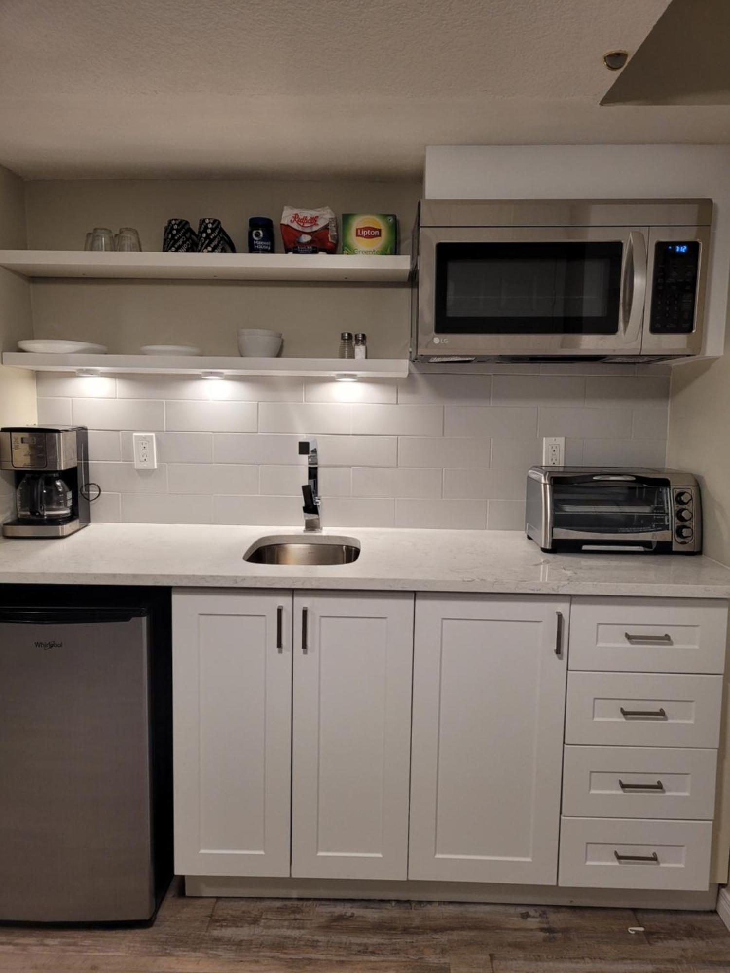 Boardwalk Homes - Executive Townhomes キッチナー エクステリア 写真