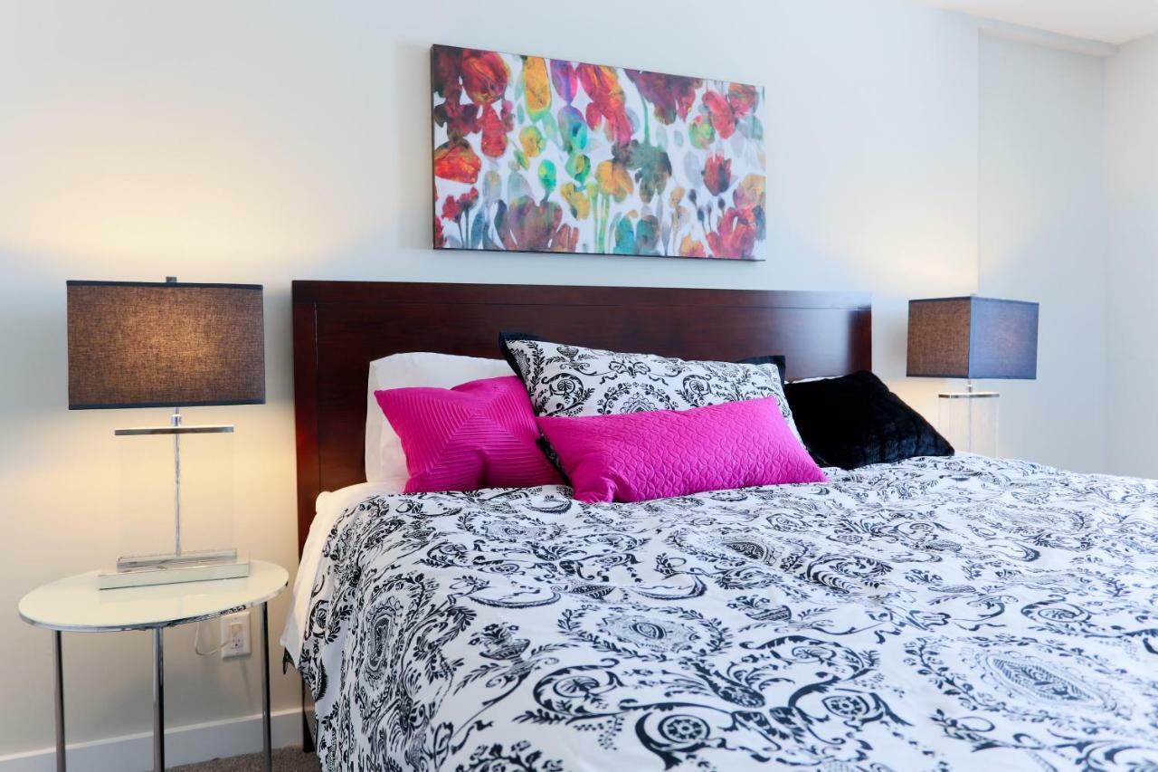 Boardwalk Homes - Executive Townhomes キッチナー エクステリア 写真